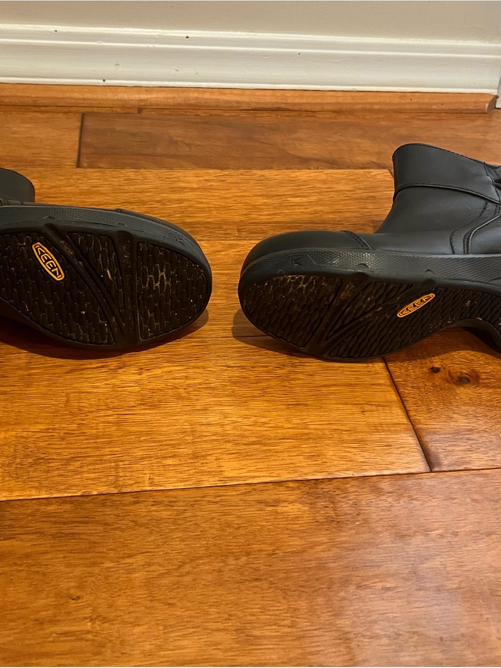 Keen Boots - Picture 5 of 7
